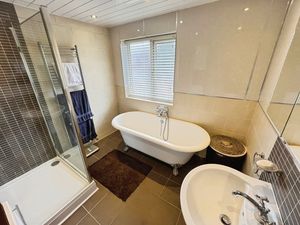 Bathroom - click for photo gallery